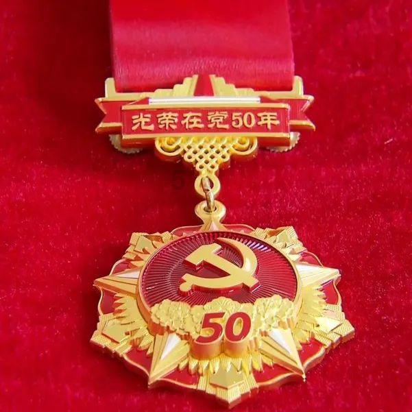 探寻天涯,发现前男友又新女友也告诉我我问他喜欢吗他说喜欢,我问那女的喜欢他吗?他说谁知道他喜不喜欢?他是啥意思?的精彩世界